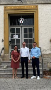 Ortsvorsteherin Daniela Benz, Landrat Christoph Keckeisen und Bürgermeister Felix Hezel